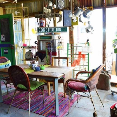 Suzie'S Coffee Shop Accommodation Bellville Bagian luar foto