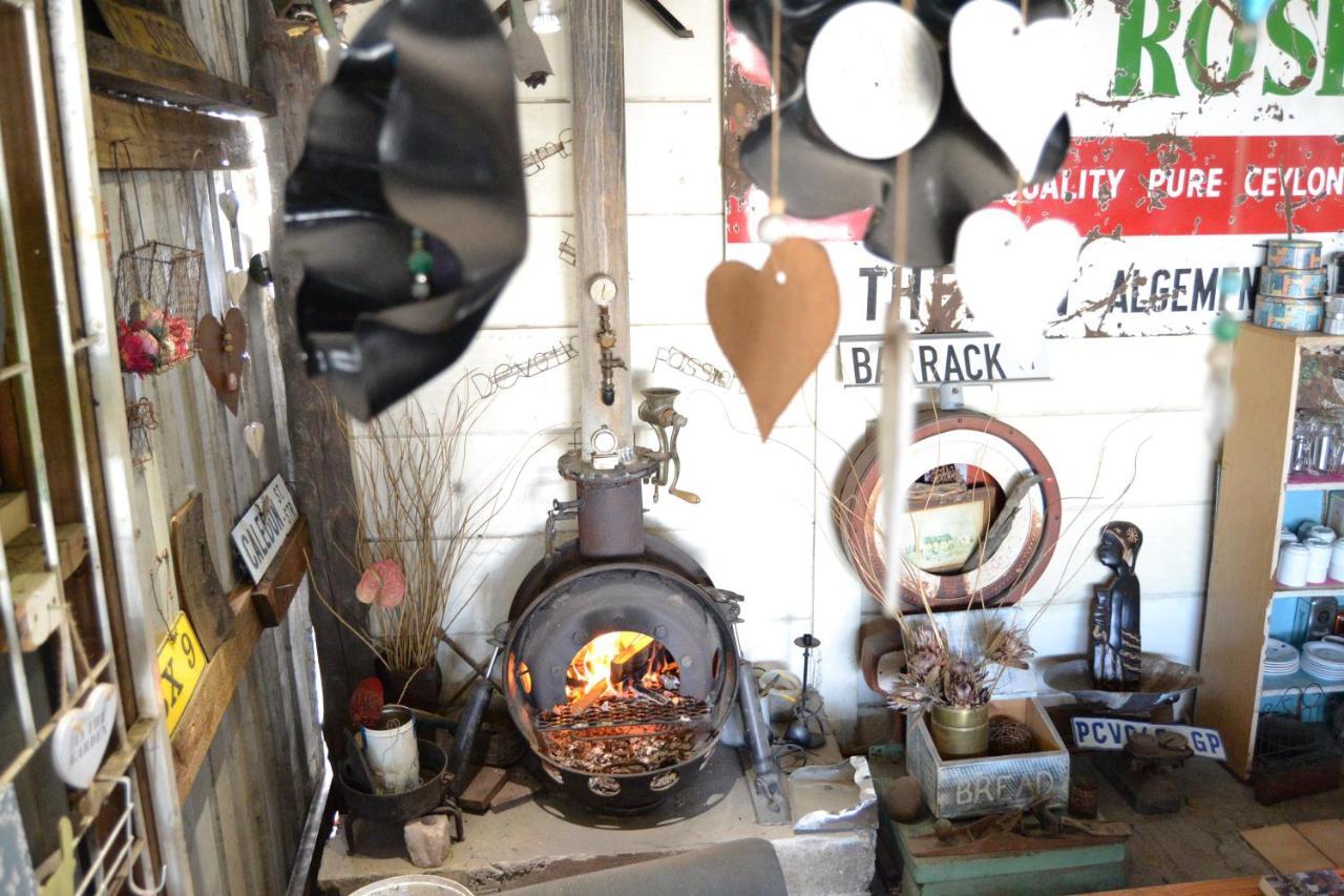 Suzie'S Coffee Shop Accommodation Bellville Bagian luar foto