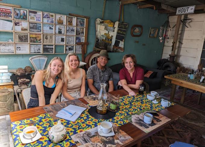 Suzie'S Coffee Shop Accommodation Bellville Bagian luar foto
