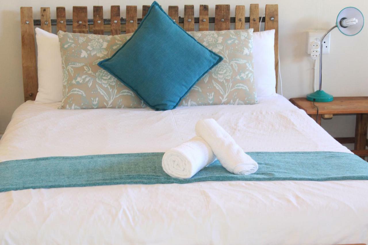 Suzie'S Coffee Shop Accommodation Bellville Bagian luar foto